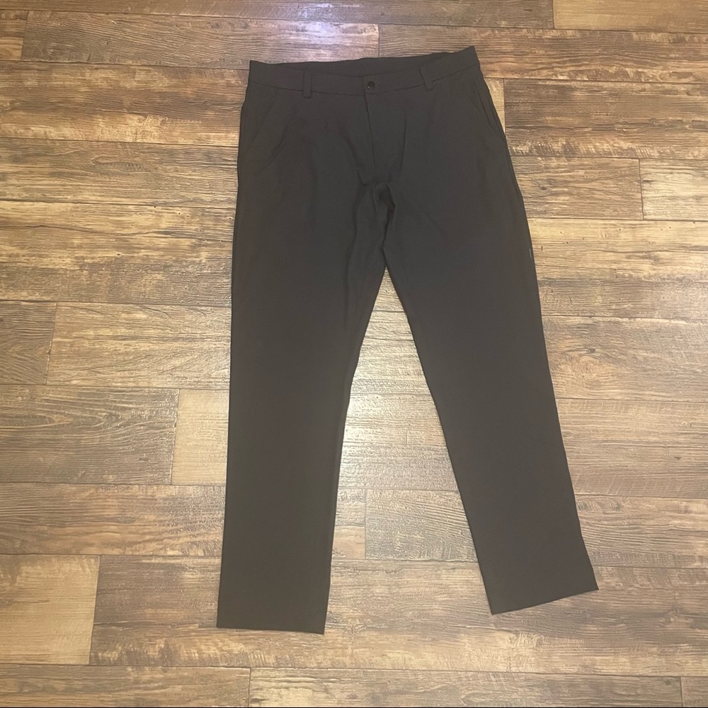 Black mens lululemon commission pants 34/32